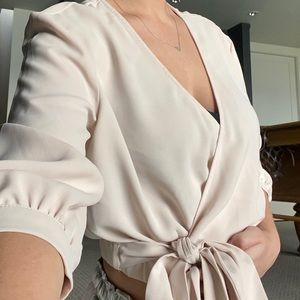 CHAMPAGNE TIE UP BLOUSE